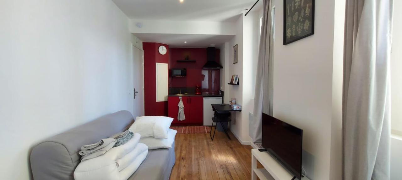 Charmant Studio Proche Centre Ville Et Gare Lourdes Exterior foto