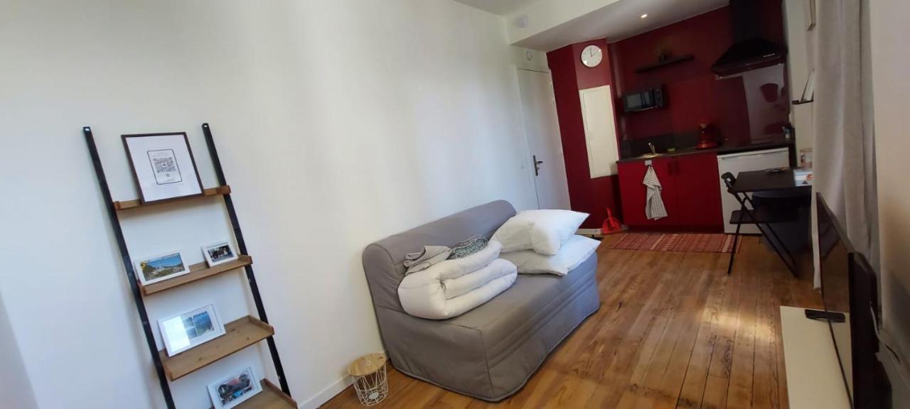 Charmant Studio Proche Centre Ville Et Gare Lourdes Exterior foto